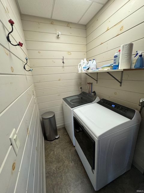 Tiny photo for 119 W 9th Street, Rochester, IN 46975 (MLS # 202532345)