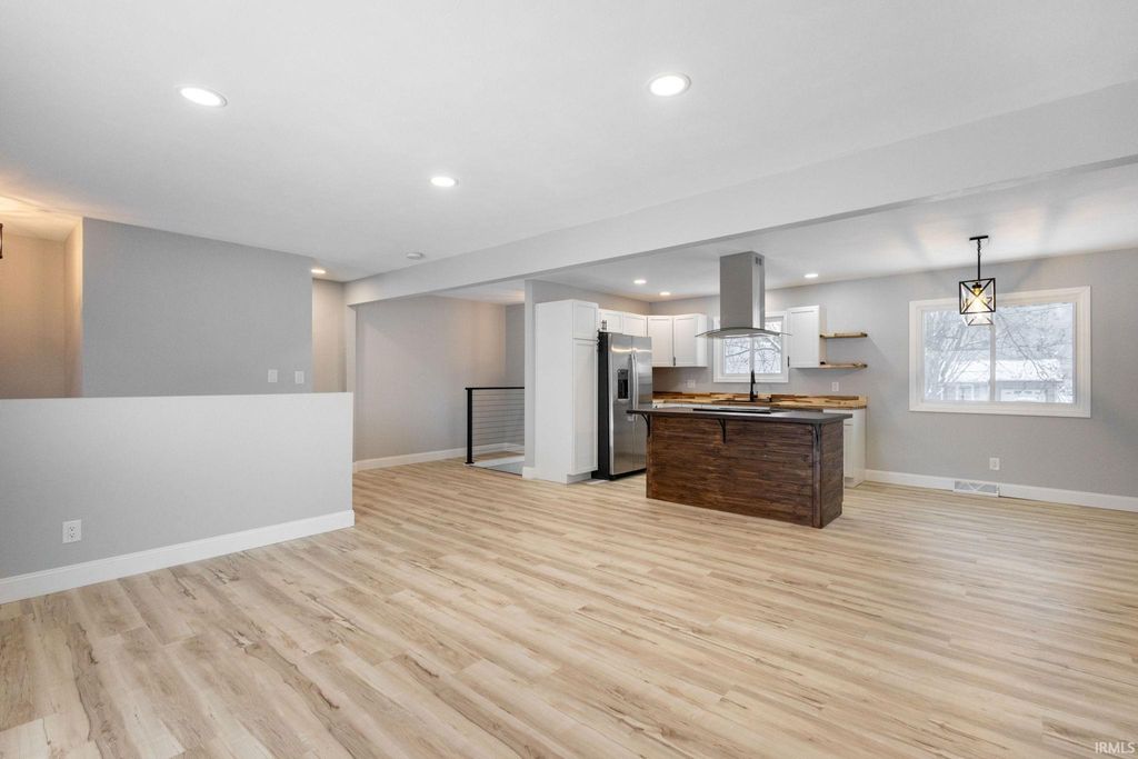 Photo of 30068 Westlake Drive, Elkhart, IN 46514 (MLS # 202602908)