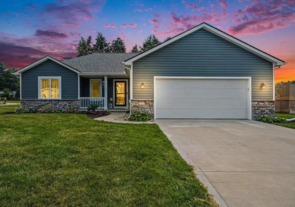 Photo of 11234 Archer Street, Mishawaka, IN 46544 (MLS # 202632819)