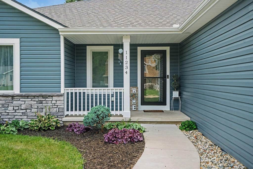 Photo of 11234 Archer Street, Mishawaka, IN 46544 (MLS # 202632819)