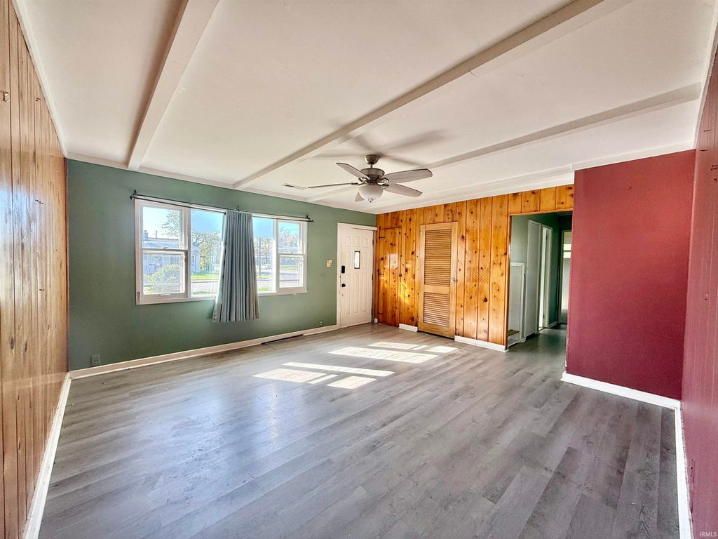 Photo of 725 W Berkeley Avenue, Evansville, IN 47710 (MLS # 202544108)