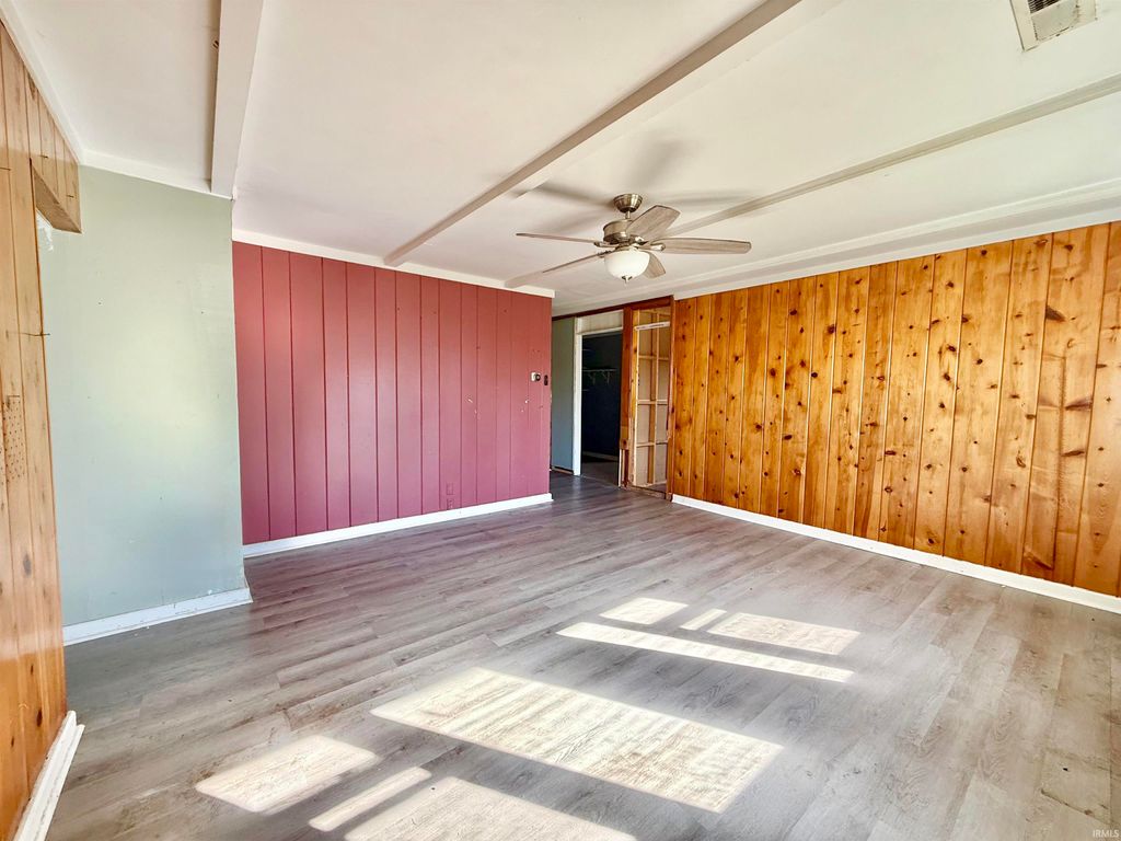 Photo of 725 W Berkeley Avenue, Evansville, IN 47710 (MLS # 202544108)