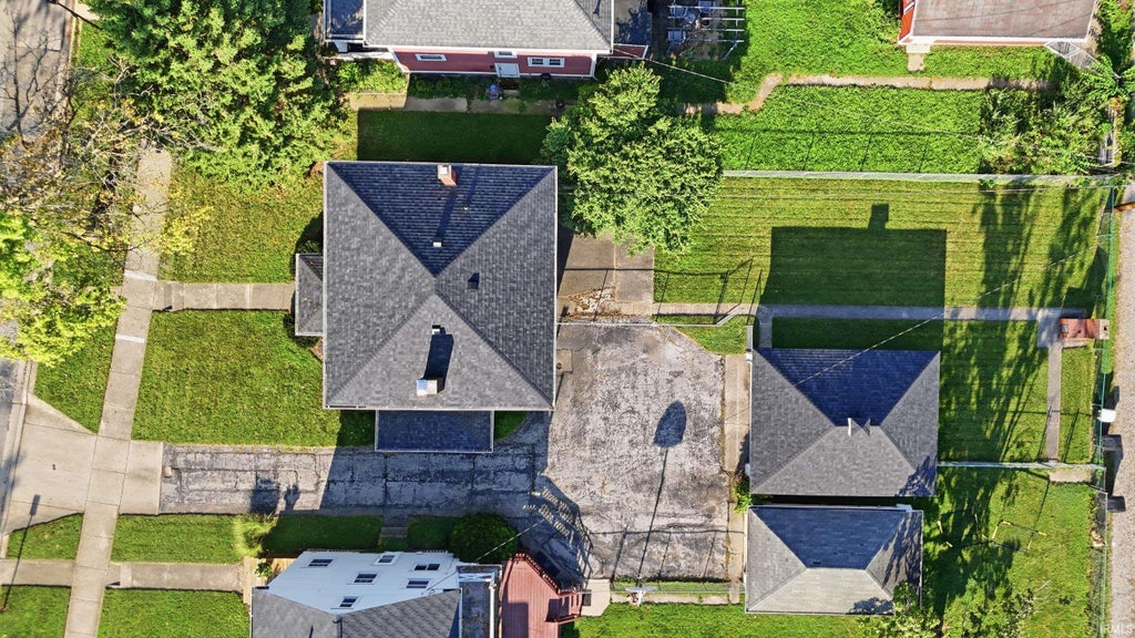 Photo of 1915 LYNN Avenue, Fort Wayne, IN 46805 (MLS # 202636507)