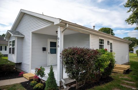 Photo of 916 E Dixon Street, Kokomo, IN 46901 (MLS # 202533886)