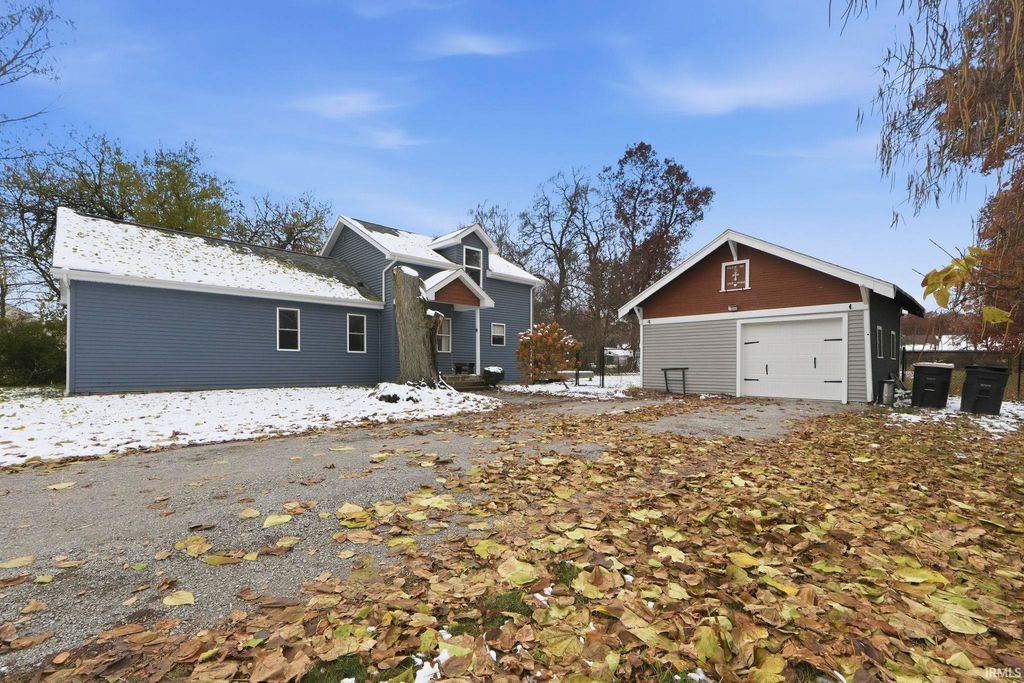 Photo of 3302 McArthur Drive, Fort Wayne, IN 46809 (MLS # 202545757)