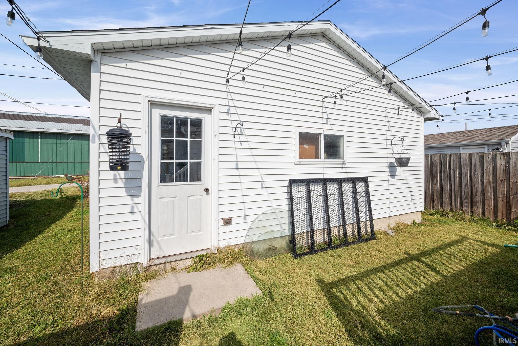 Frankfort, Indiana 46041, United States, 2 Bedrooms Bedrooms, ,1 BathroomBathrooms,Residential,Active,229832