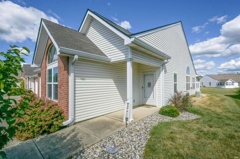 Tiny photo for 2786 BRIDGESTONE Circle, Kokomo, IN 46902 (MLS # 202533730)
