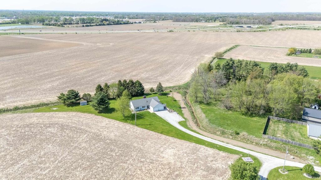 Photo of 4573 S 200 E, Kokomo, IN 46902 (MLS # 202615869)