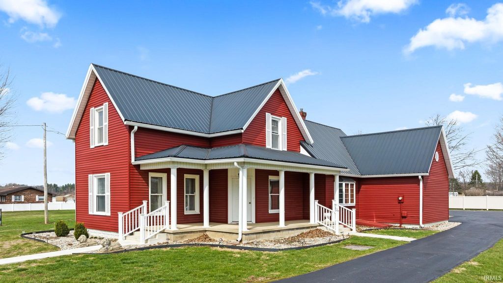 Photo of 2486 W 450 N, Peru, IN 46970 (MLS # 202610396)