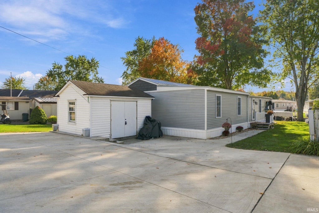 Photo of 5110 N 450 W LOT 121, Angola, IN 46703 (MLS # 202642227)