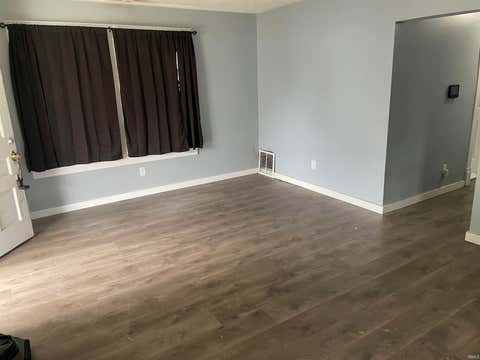 Tiny photo for 815 N Courtland Avenue, Kokomo, IN 46901 (MLS # 202626521)