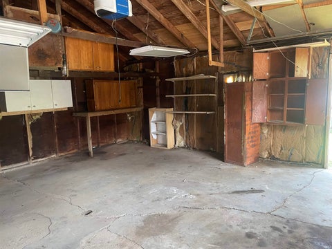 Tiny photo for 815 N Courtland Avenue, Kokomo, IN 46901 (MLS # 202626521)