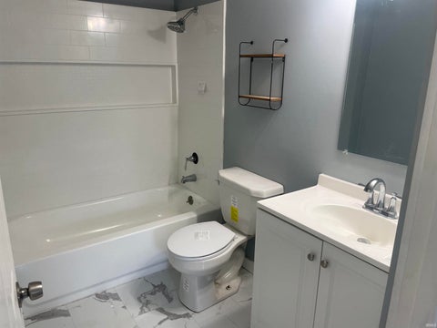 Tiny photo for 815 N Courtland Avenue, Kokomo, IN 46901 (MLS # 202626521)