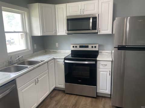 Tiny photo for 815 N Courtland Avenue, Kokomo, IN 46901 (MLS # 202626521)
