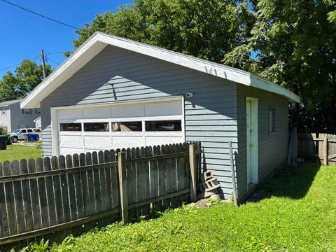 Tiny photo for 815 N Courtland Avenue, Kokomo, IN 46901 (MLS # 202626521)