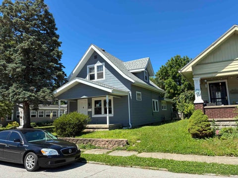 Tiny photo for 815 N Courtland Avenue, Kokomo, IN 46901 (MLS # 202626521)