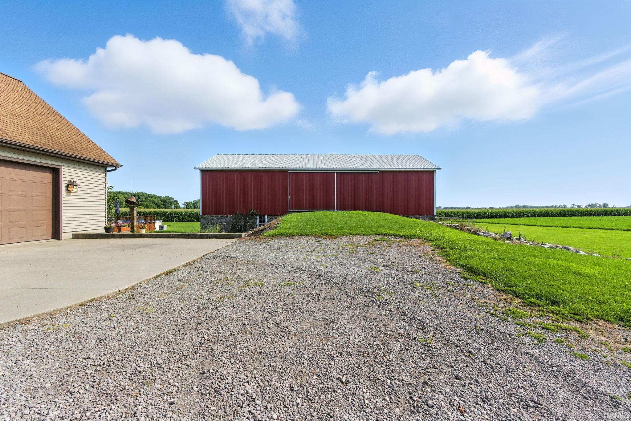 Mishawaka, Indiana 46544, United States, 5 Bedrooms Bedrooms, ,3 BathroomsBathrooms,Residential,Active,183838