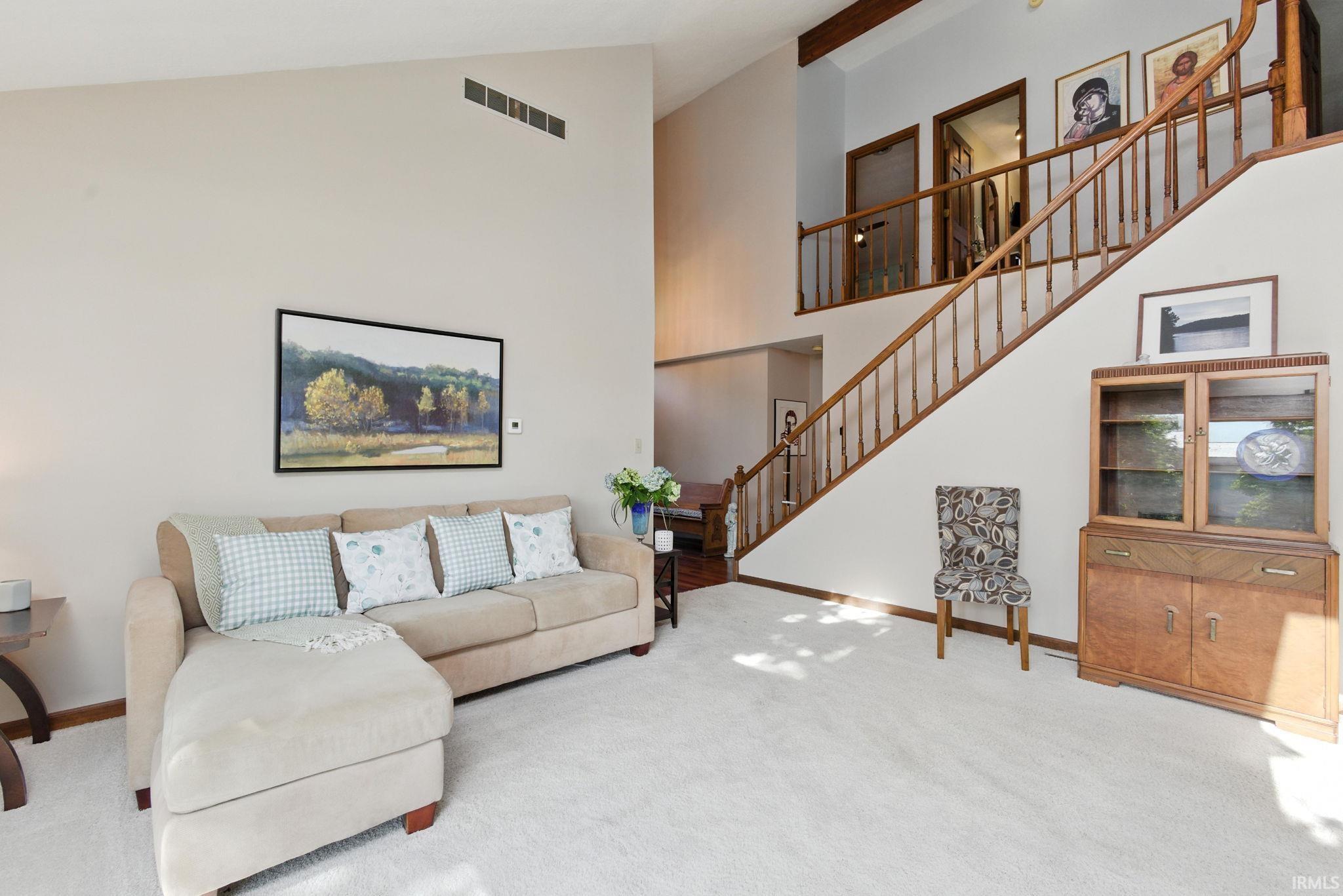 Mishawaka, Indiana 46544, United States, 5 Bedrooms Bedrooms, ,3 BathroomsBathrooms,Residential,Active,183838