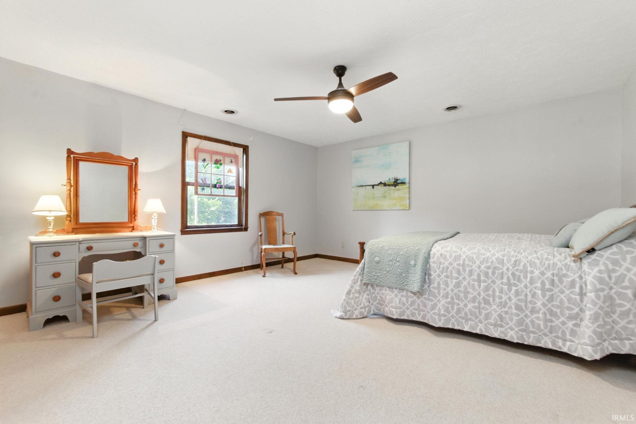 Mishawaka, Indiana 46544, United States, 5 Bedrooms Bedrooms, ,3 BathroomsBathrooms,Residential,Active,183838