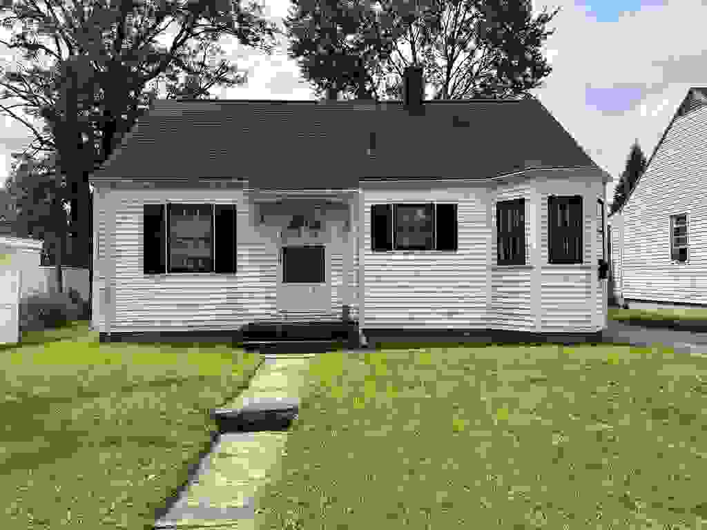 Photo of 3636 Felician Street, Fort Wayne, IN 46803 (MLS # 202633327)