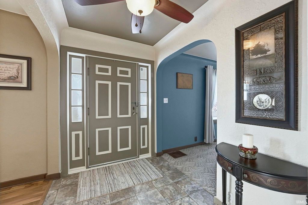 Photo of 711 S Cowen Street, Garrett, IN 46738 (MLS # 202602990)