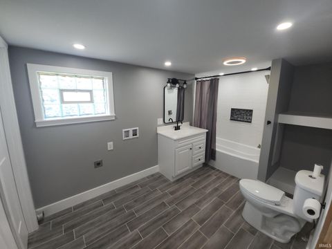 Tiny photo for 416 S Deer Creek Road, Galveston, IN 46932 (MLS # 202612189)