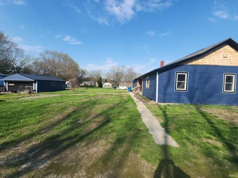 Tiny photo for 416 S Deer Creek Road, Galveston, IN 46932 (MLS # 202612189)