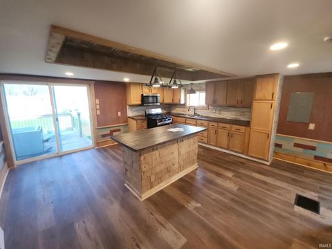 Tiny photo for 416 S Deer Creek Road, Galveston, IN 46932 (MLS # 202612189)