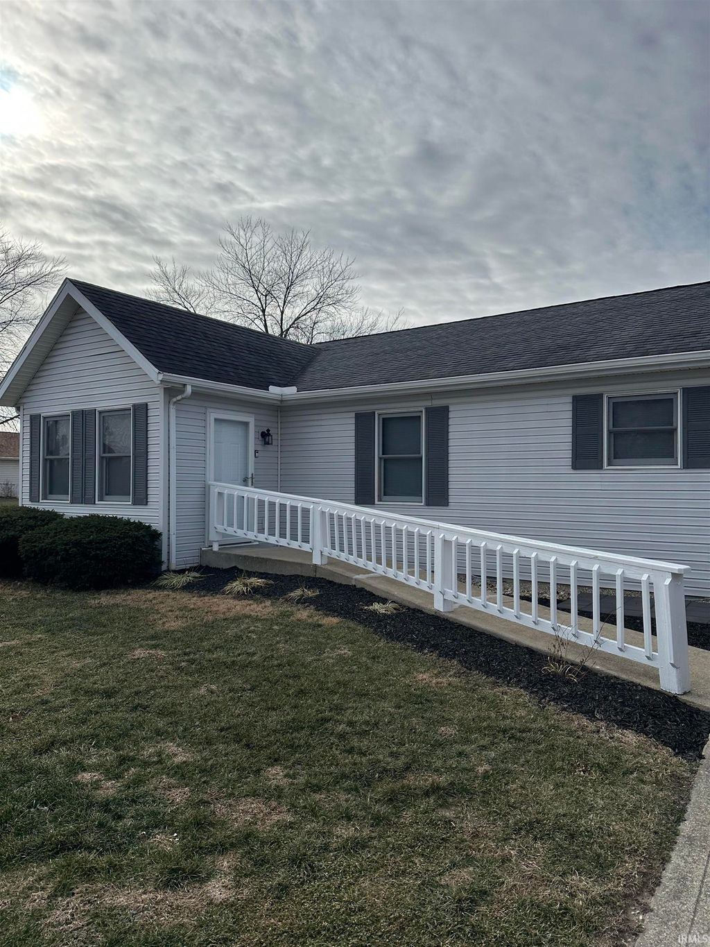 Photo of 55 S Park Avenue, Spencer, IN 47460 (MLS # 202602118)