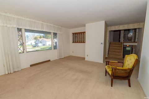 Tiny photo for 2621 Oak Leaf Cove, South Bend, IN 46628 (MLS # 202543666)