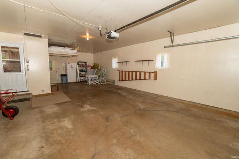 Tiny photo for 2621 Oak Leaf Cove, South Bend, IN 46628 (MLS # 202543666)