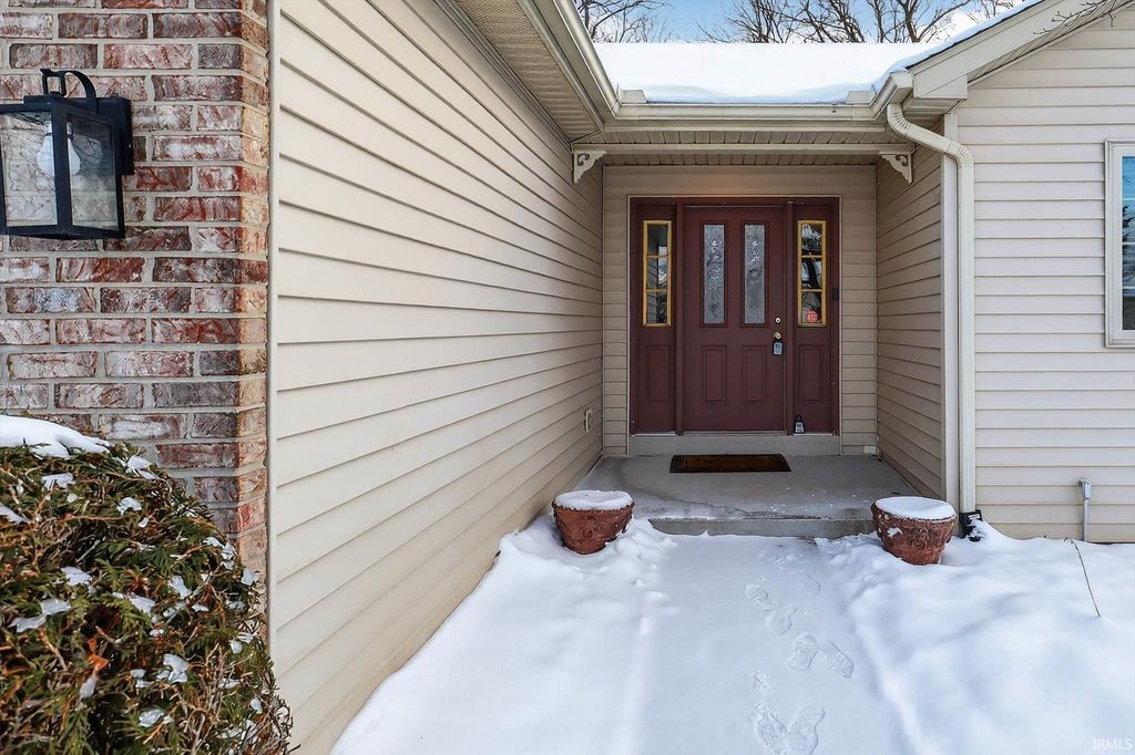 Photo of 17930 Bay Hill Drive, South Bend, IN 46635 (MLS # 202601073)