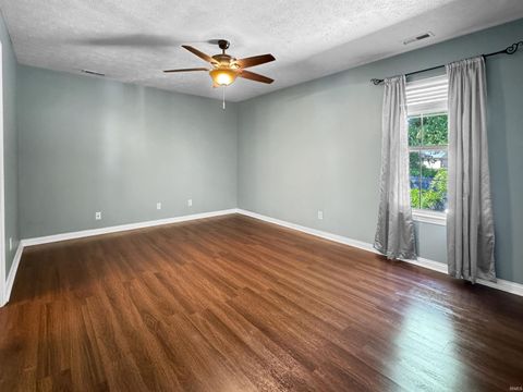 Tiny photo for 6002 Poinsettia Cove, Evansville, IN 47715 (MLS # 202617759)
