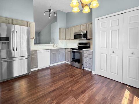 Tiny photo for 6002 Poinsettia Cove, Evansville, IN 47715 (MLS # 202617759)