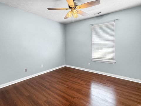 Tiny photo for 6002 Poinsettia Cove, Evansville, IN 47715 (MLS # 202617759)
