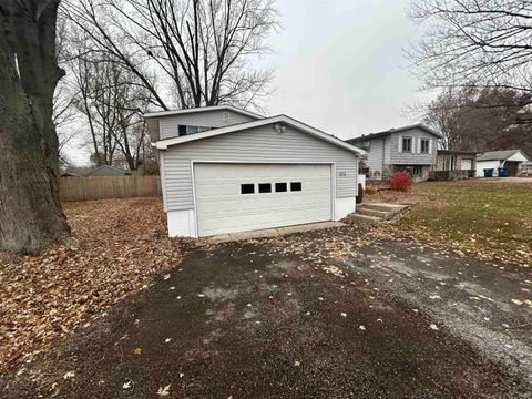 Tiny photo for 513 W Washington Street, Galveston, IN 46932 (MLS # 202546698)