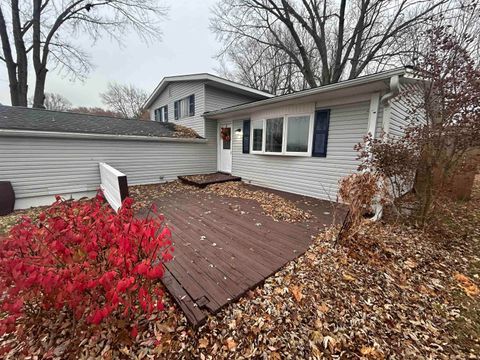 Tiny photo for 513 W Washington Street, Galveston, IN 46932 (MLS # 202546698)