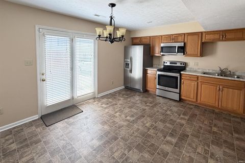 Tiny photo for 770 E Sherwood Hills Drive, Bloomington, IN 47401 (MLS # 202614396)