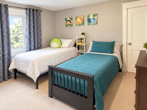 Tiny photo for 1313 Bissell Street, South Bend, IN 46617 (MLS # 202637785)