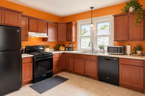 Tiny photo for 1313 Bissell Street, South Bend, IN 46617 (MLS # 202637785)