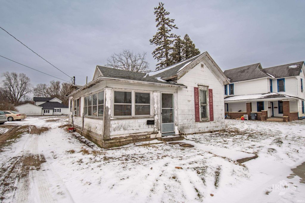 Photo of 529 W State Street, Albany, IN 47320 (MLS # 202601917)