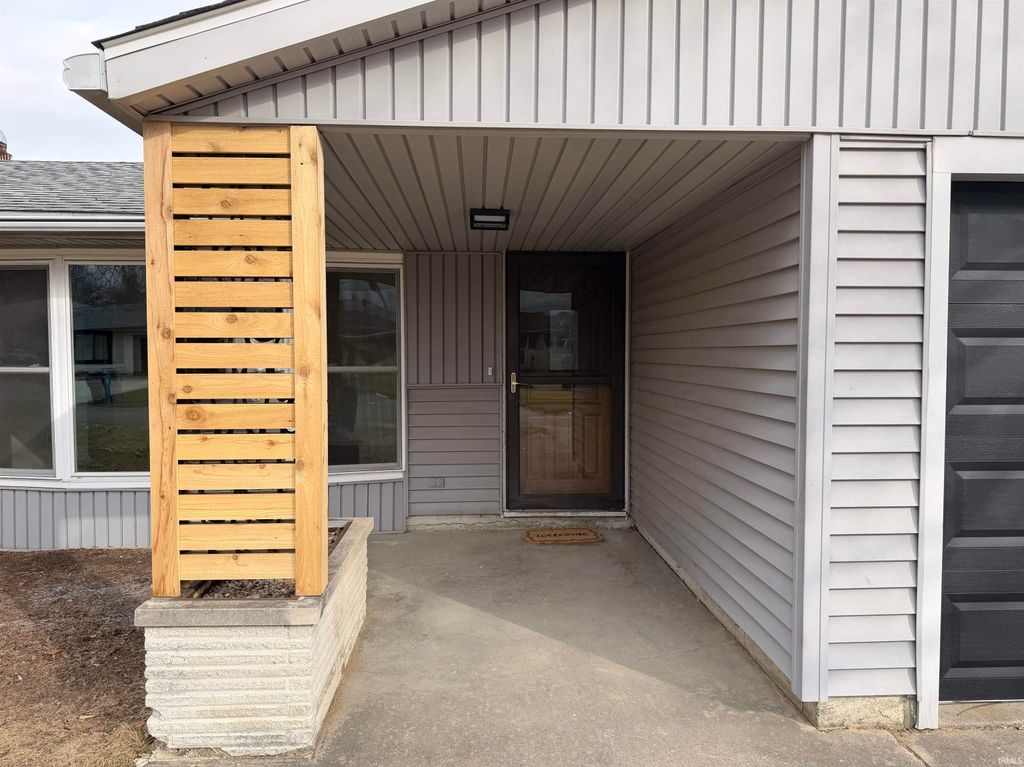 Photo of 1503 Glencoe Boulevard, New Haven, IN 46774 (MLS # 202605223)