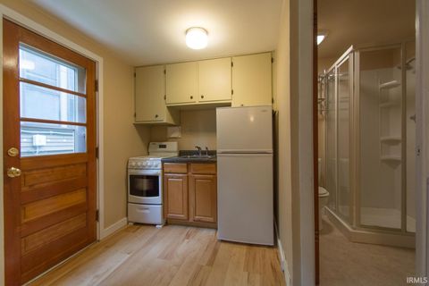 Tiny photo for 526 S Woodlawn Avenue #1 & 2, Bloomington, IN 47401 (MLS # 202607196)