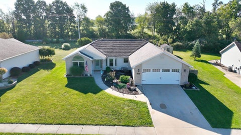 Tiny photo for 306 Sunstar Drive, Angola, IN 46703 (MLS # 202635038)