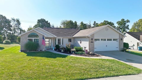 Tiny photo for 306 Sunstar Drive, Angola, IN 46703 (MLS # 202635038)