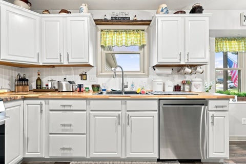 Tiny photo for 306 Sunstar Drive, Angola, IN 46703 (MLS # 202635038)
