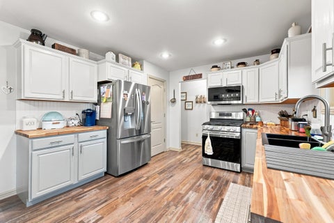 Tiny photo for 306 Sunstar Drive, Angola, IN 46703 (MLS # 202635038)