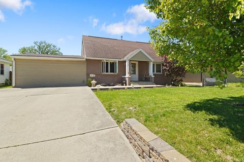 Photo of 115 N Holland Street, Muncie, IN 47303 (MLS # 202618490)