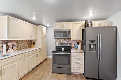 Tiny photo for 115 N Holland Street, Muncie, IN 47303 (MLS # 202618490)