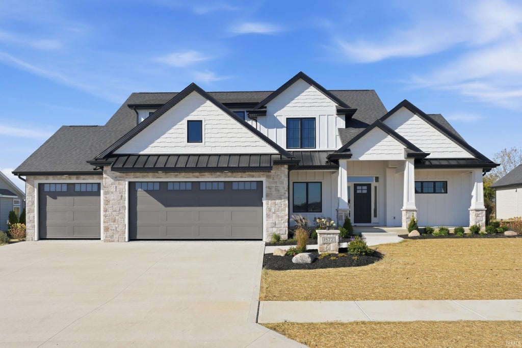 Photo of 1872 Burnt Lake Drive, Fort Wayne, IN 46814 (MLS # 202644038)